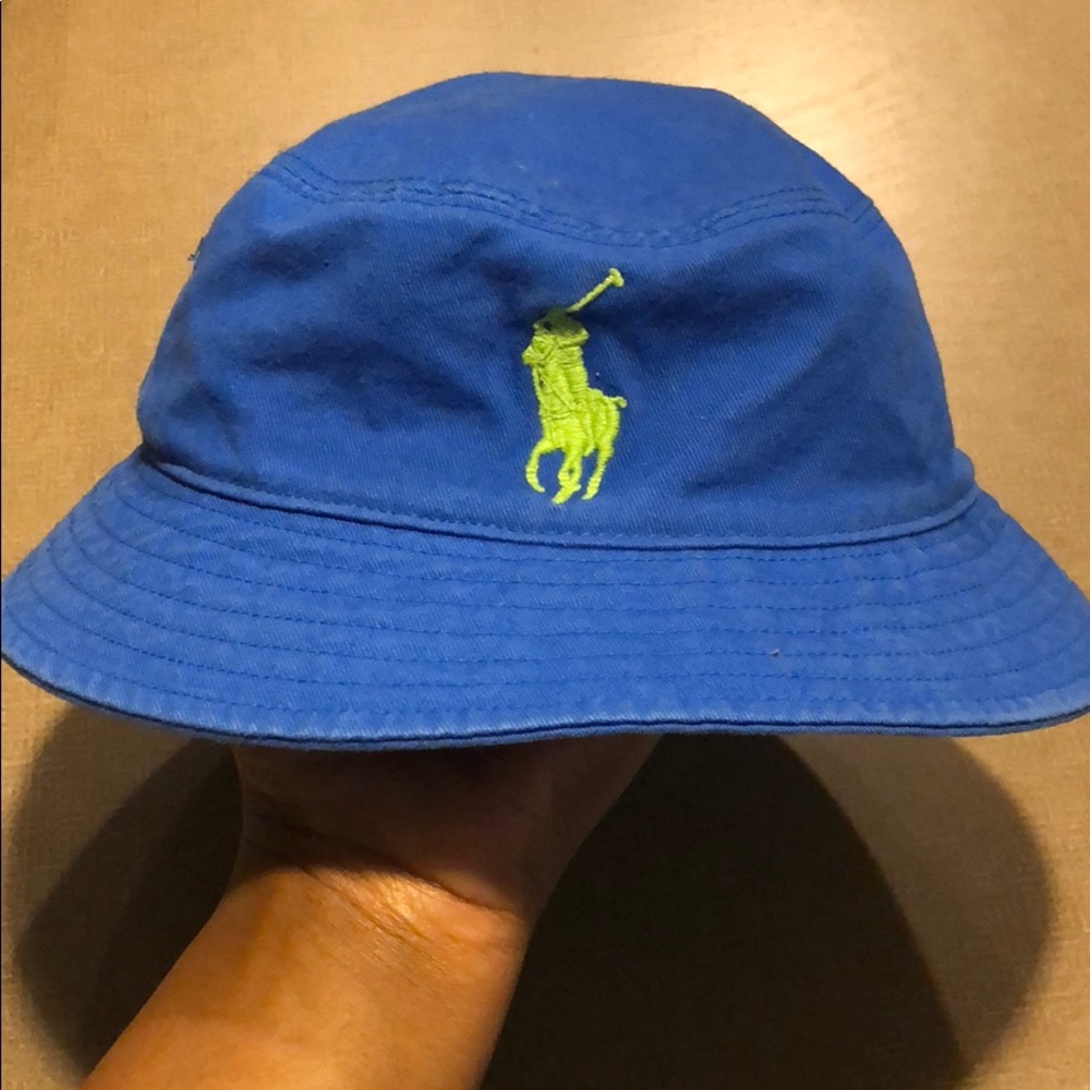 Bucket Hat